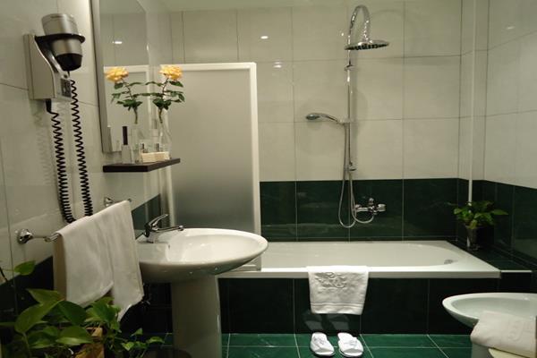 Ch Hotel Giada Inn アレーゼ エクステリア 写真